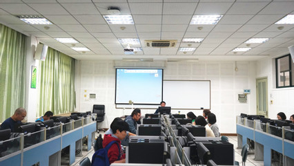 外國語學院MTI專業(yè)師資培訓系列活動(二) ——‘云翻譯技術與翻譯教學管理’講座